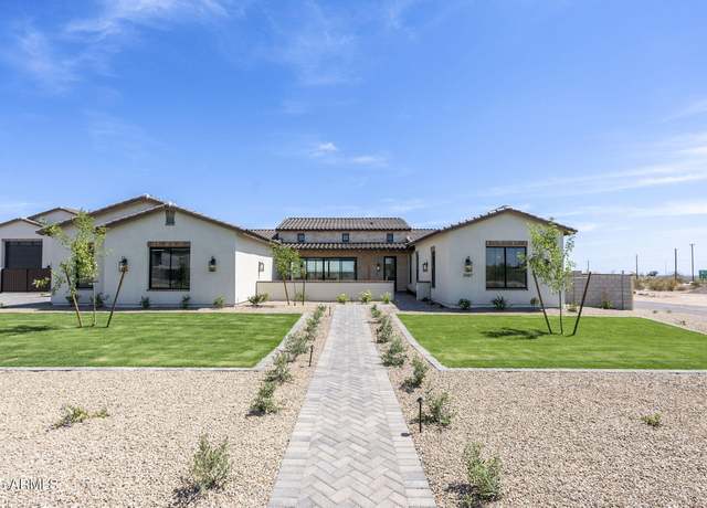 Property at 2087 N 77th Pl, Mesa, AZ 85207, 5 beds, 3.5 baths