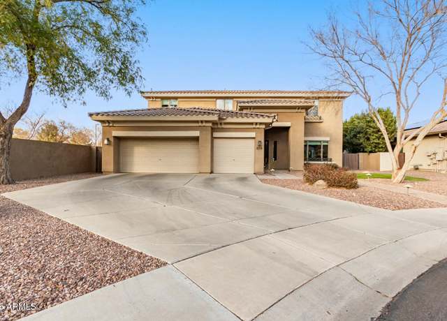 Property at 1078 W Spur Ct, Gilbert, AZ 85233, 4 beds, 2.5 baths