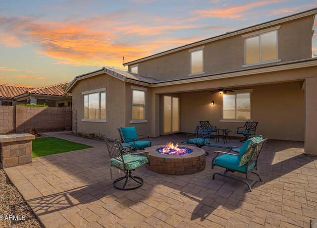 Property at 2036 E Stacey Rd, Gilbert, AZ 85298, 4 beds, 3 baths