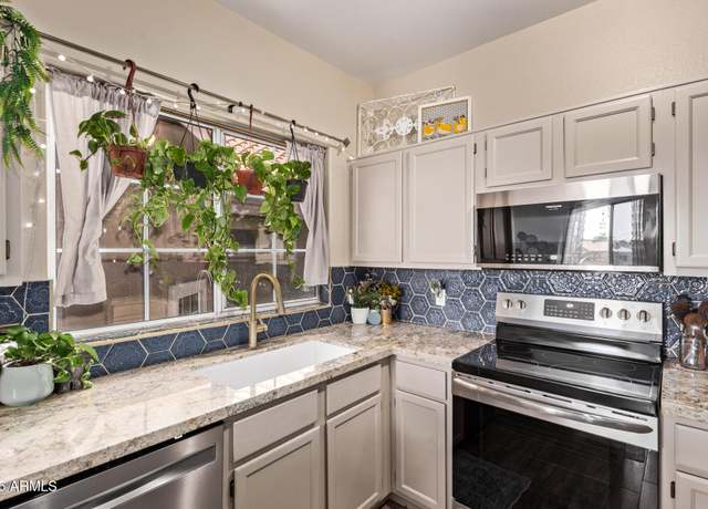 Property at 1633 E Lakeside Dr #156, Gilbert, AZ 85234, 2 beds, 2 baths