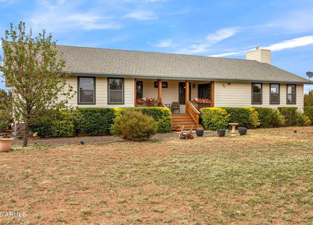 Property at 8870 Happy Trl, Show Low, AZ 85901, 4 beds, 3 baths