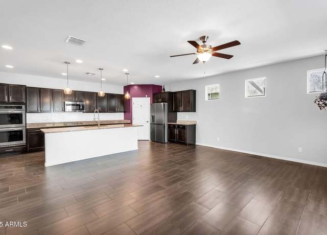 Property at 15423 N 22nd Dr, Phoenix, AZ 85023, 4 beds, 2.5 baths