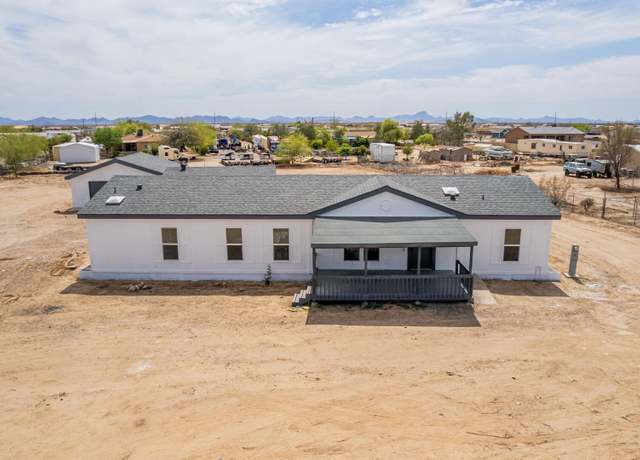 Property at 30433 W Bellview St, Buckeye, AZ 85396, 4 beds, 2 baths