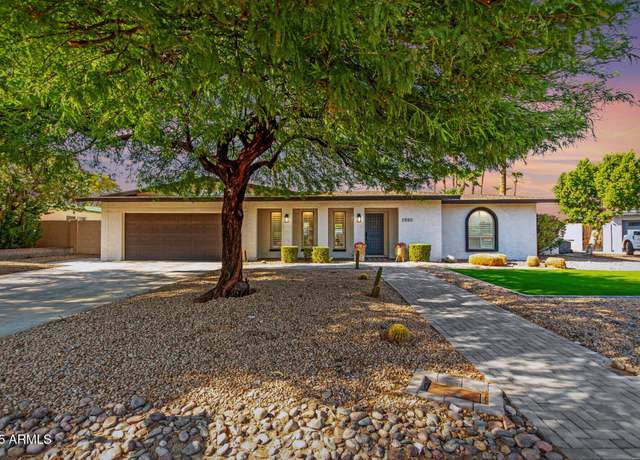 Property at 2550 E Sahuaro Dr, Phoenix, AZ 85028, 4 beds, 2 baths