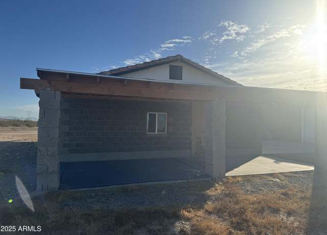 Property at 9600 S 393rd Ave, Tonopah, AZ 85354, 3 beds, 2 baths