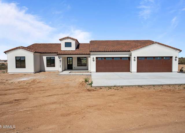 Property at 34198 S State Route 89 Hwy, Wickenburg, AZ 85390, 4 beds, 4 baths