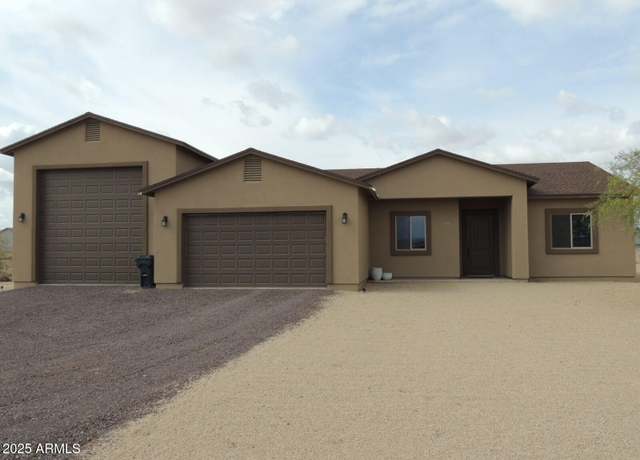 Property at 21230 W Dusty Wren Rd, Wittmann, AZ 85361, 4 beds, 2 baths
