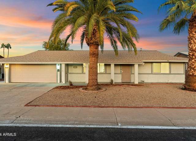 Property at 10452 W Meade Dr, Sun City, AZ 85351, 3 beds, 3 baths