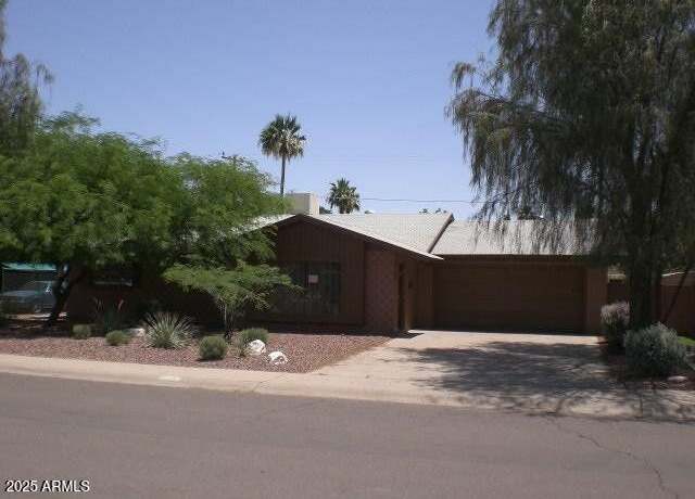 Property at 8241 E Glenrosa Ave, Scottsdale, AZ 85251, 3 beds, 1.75 baths