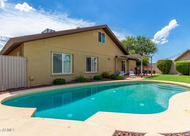 Property at 2644 E Sylvia St, Phoenix, AZ 85032, 4 beds, 3 baths
