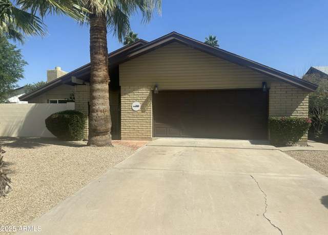 Property at 2644 E Sylvia St, Phoenix, AZ 85032, 4 beds, 3 baths