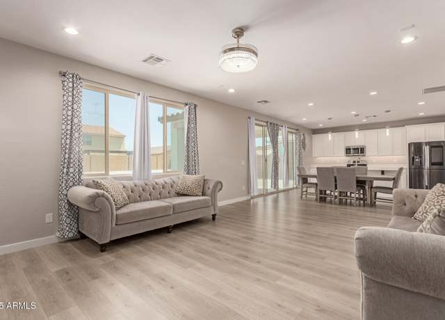 Property at 40126 W James Ln, Maricopa, AZ 85138, 5 beds, 3 baths