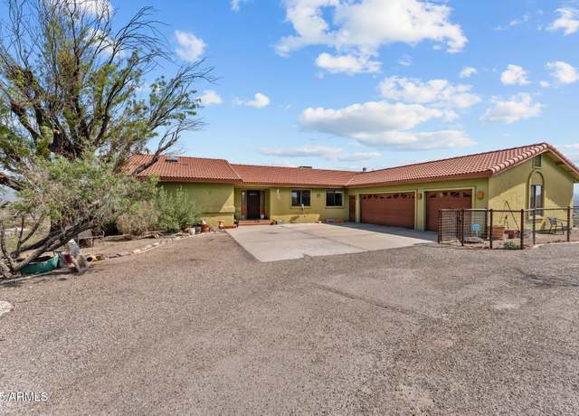 Property at 969 S Saguaro Dr, Wickenburg, AZ 85390, 3 beds, 2 baths