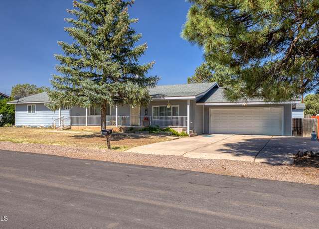 Property at 40 N 5th St, Show Low, AZ 85901, 3 beds, 2.5 baths