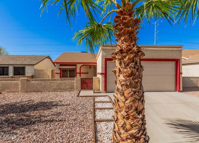 Property at 10014 N 66th Ln, Glendale, AZ 85302, 2 beds, 2 baths