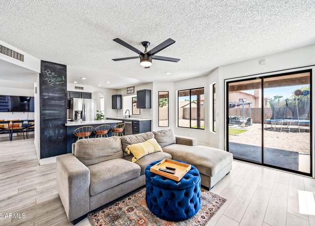 Property at 2721 E Dry Creek Rd, Phoenix, AZ 85048, 3 beds, 2.5 baths