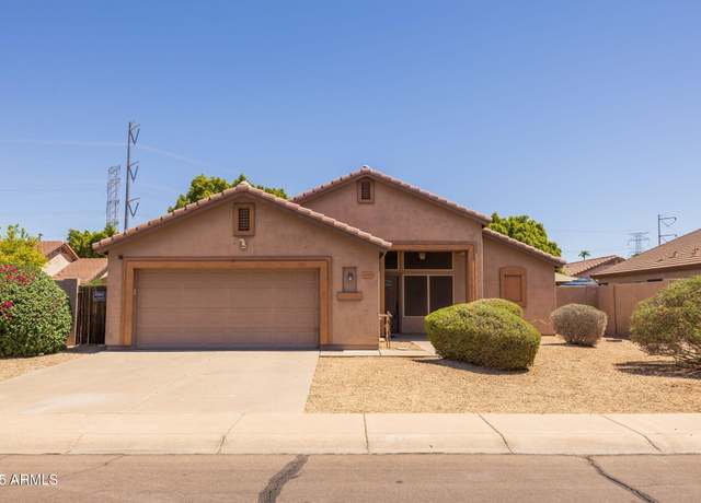 Property at 1092 W Vaughn Ave, Gilbert, AZ 85233, 3 beds, 2 baths