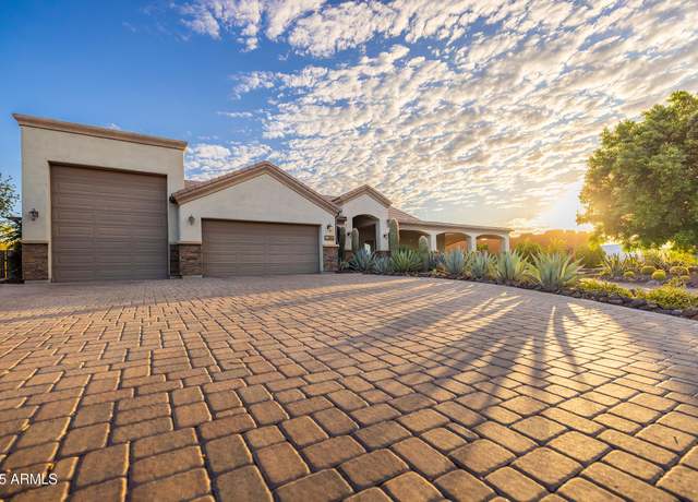 Property at 2280 W Mckellips Blvd, Apache Junction, AZ 85120, 3 beds, 3.5 baths