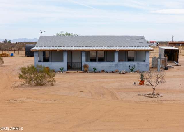 Property at 7209 N Maple St, Maricopa, AZ 85139, 3 beds, 2 baths