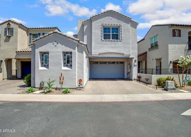 Property at 226 E Markwood Dr, Chandler, AZ 85286, 4 beds, 3.5 baths