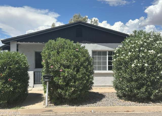 Property at 826 E 1st St E, Douglas, AZ 85607, 3 beds, 2 baths