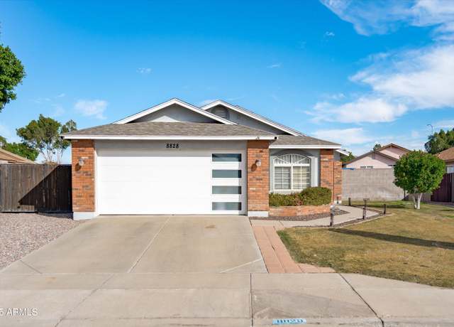 Property at 8828 E Des Moines St, Mesa, AZ 85207, 3 beds, 2 baths
