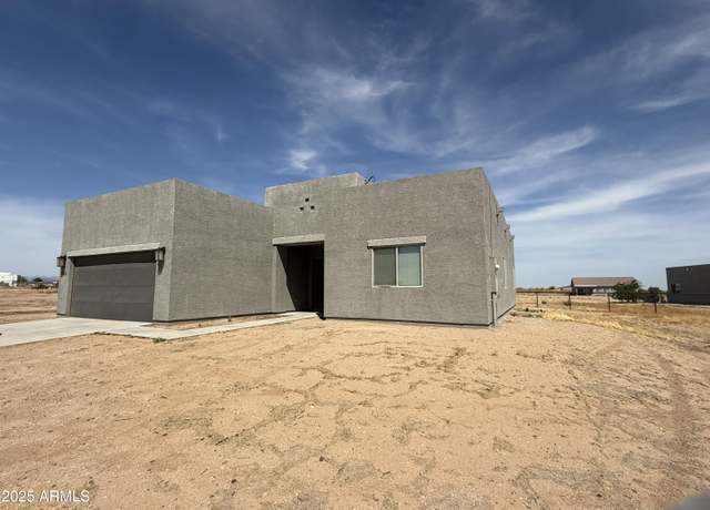 Property at 32515 N 214th Ave, Wittmann, AZ 85361, 3 beds, 2 baths