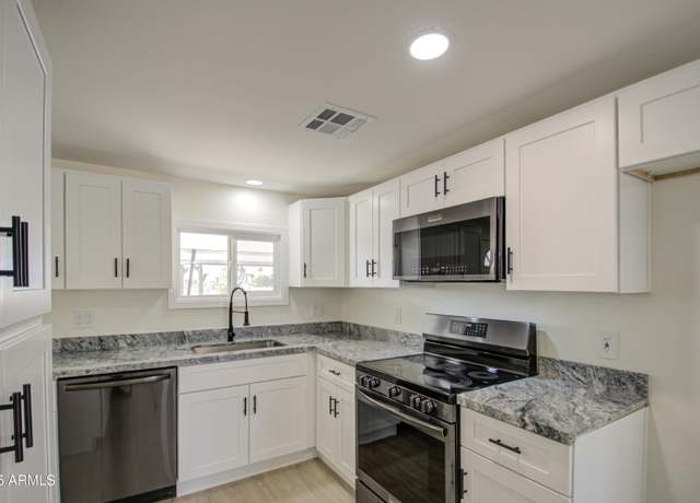 Property at 2657 W Superstition Blvd, Apache Junction, AZ 85120, 3 beds, 2 baths