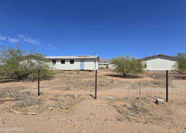 Property at 17921 S Pine Ave, Eloy, AZ 85131, 1 bed, 4 baths