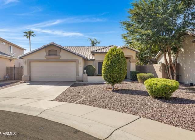 Property at 1100 S Cottonwood Ct, Gilbert, AZ 85296, 3 beds, 2 baths