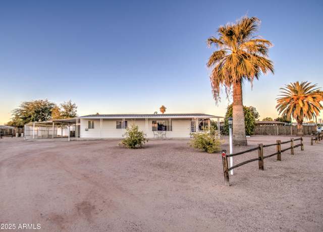 Property at 816 S Esperanza Ave, Mesa, AZ 85208, 2 beds, 2 baths