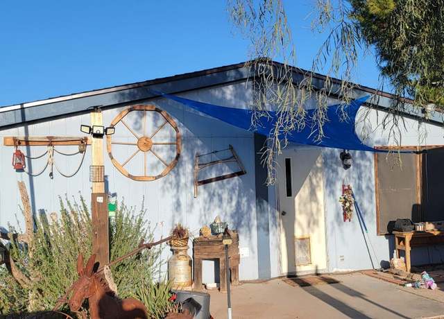 Property at 486 N Gold Dr, Apache Junction, AZ 85120, 5 beds, 3 baths
