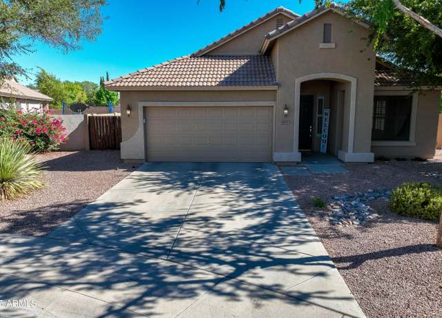 Property at 4247 E Crown Ct, Gilbert, AZ 85298, 3 beds, 2 baths