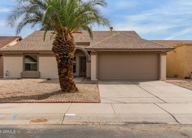 Property at 10135 W Orange Dr, Glendale, AZ 85307, 3 beds, 2 baths