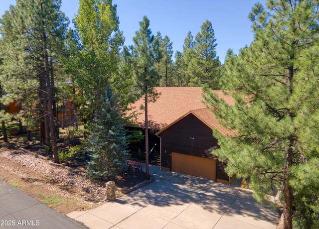 Property at 2745 Blue Lake Cir, Pinetop, AZ 85935, 4 beds, 2.5 baths
