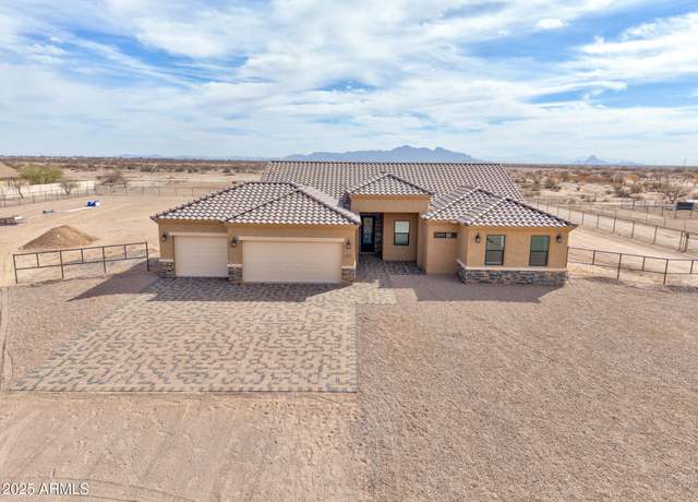 Property at 14161 S Palo Verde Trl, Casa Grande, AZ 85193, 4 beds, 2.5 baths