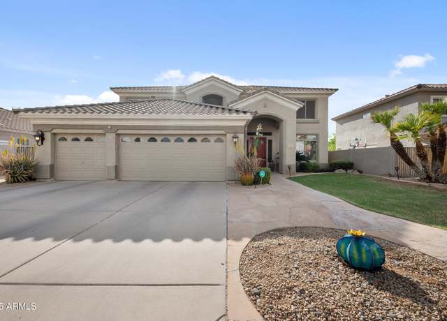 Property at 630 S Boulder Ct, Gilbert, AZ 85296, 4 beds, 4 baths