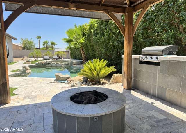 Property at 8209 W Villa Chula Ln, Peoria, AZ 85383, 3 beds, 3 baths
