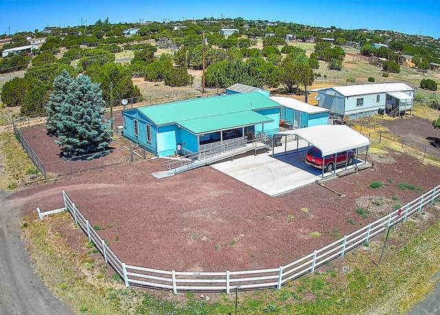Property at 61 Evergreen Lane Ln, Concho, AZ 85924, 3 beds, 2 baths