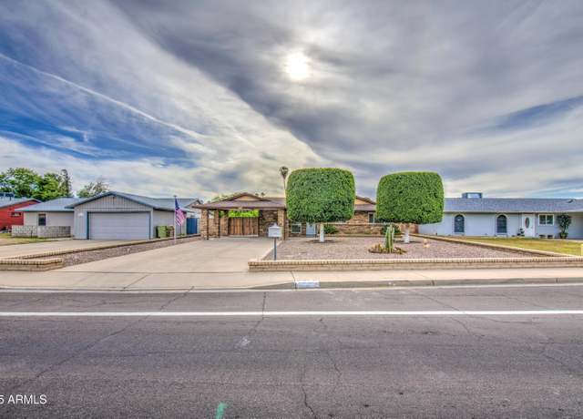 Property at 9710 N 55th Ave, Glendale, AZ 85302, 3 beds, 2 baths