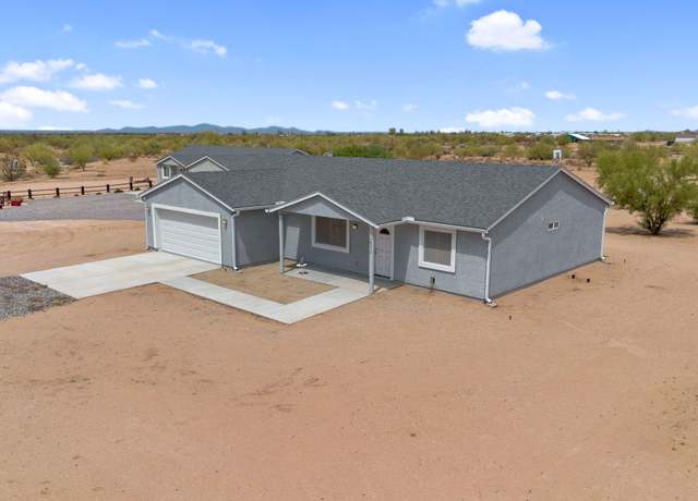 Property at 24272 E King Rd, Florence, AZ 85132, 3 beds, 2 baths