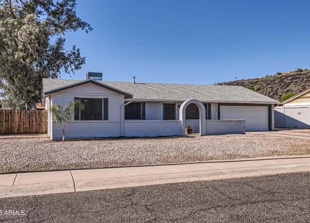 Property at 1718 W Voltaire Ave, Phoenix, AZ 85029, 4 beds, 2 baths