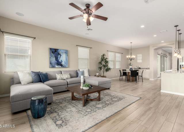 Property at 2811 S Jeffry St, Gilbert, AZ 85295, 4 beds, 3.5 baths