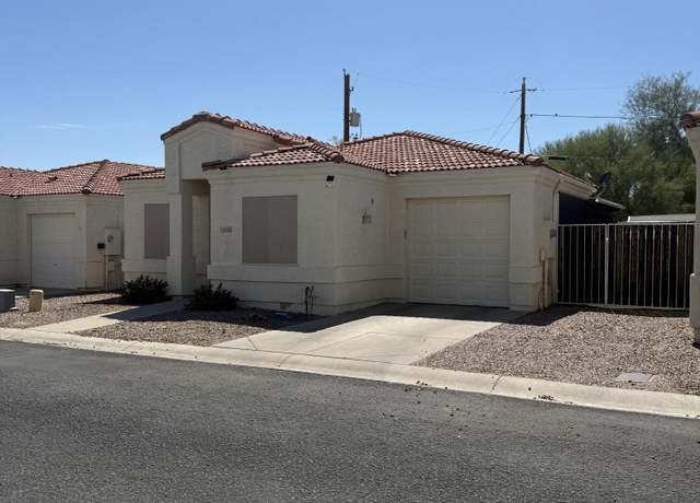 Property at 116 N Warren St, Mesa, AZ 85207, 3 beds, 2 baths