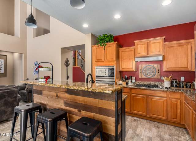 Property at 6084 W Yorktown Way, Florence, AZ 85132, 6 beds, 4 baths
