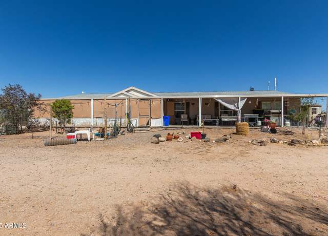 Property at 1347 S Oak Rd, Maricopa, AZ 85139, 4 beds, 2 baths