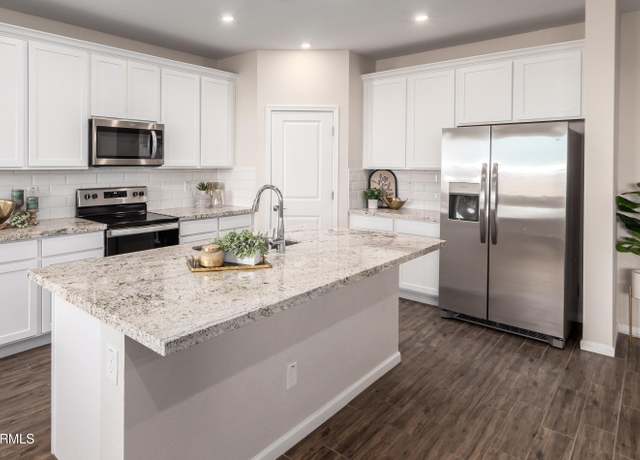 Property at 35 S Siena Ln, Casa Grande, AZ 85122, 4 beds, 2 baths