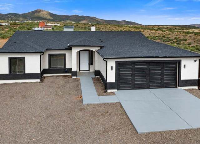 Property at 320 S Hoss Rd, Dewey, AZ 86327, 3 beds, 2 baths