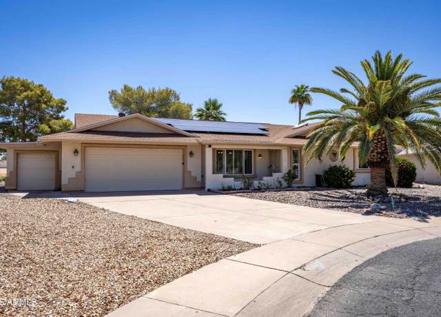 Property at 9706 W Augusta Dr, Sun City, AZ 85351, 2 beds, 2 baths