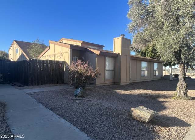 Property at 12445 N 21st Ave #4, Phoenix, AZ 85029, 2 beds, 1.5 baths